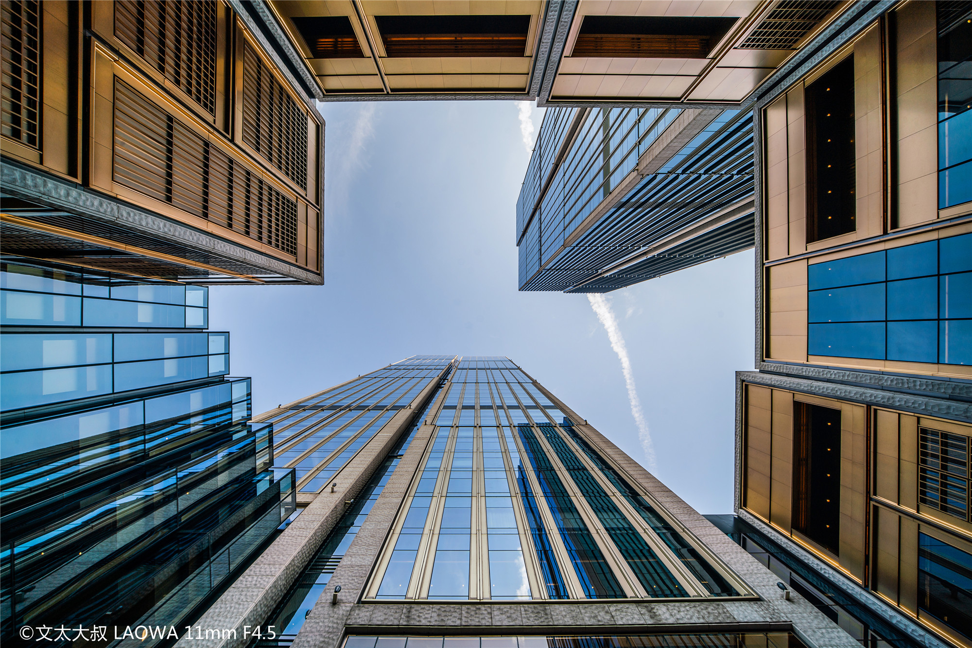 ©文太大叔FFⅡ 11mm F4.5 C-Dreamer