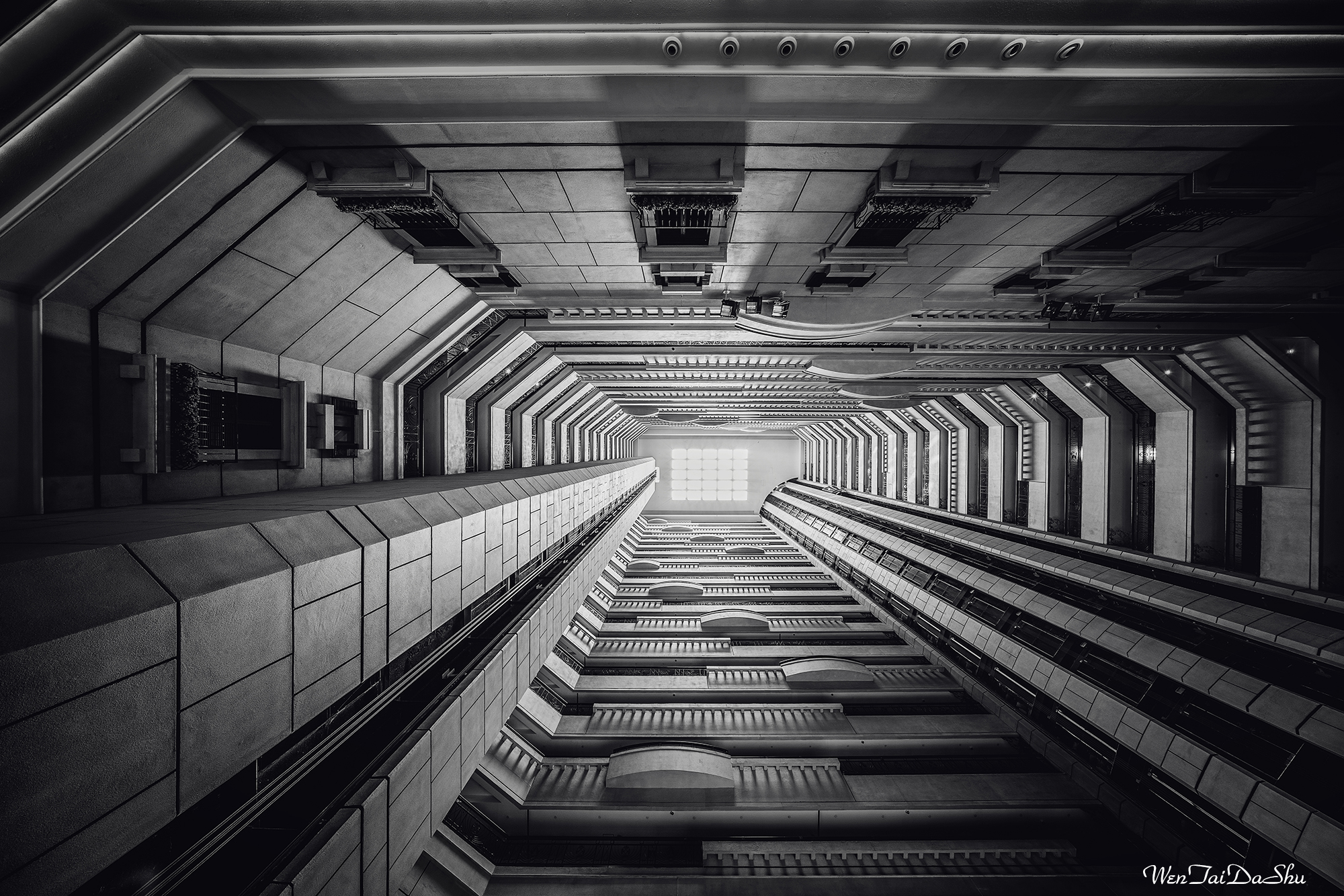 © Wen Tai Da ShuFFⅡ 9mm F5.6 W-Dreamer